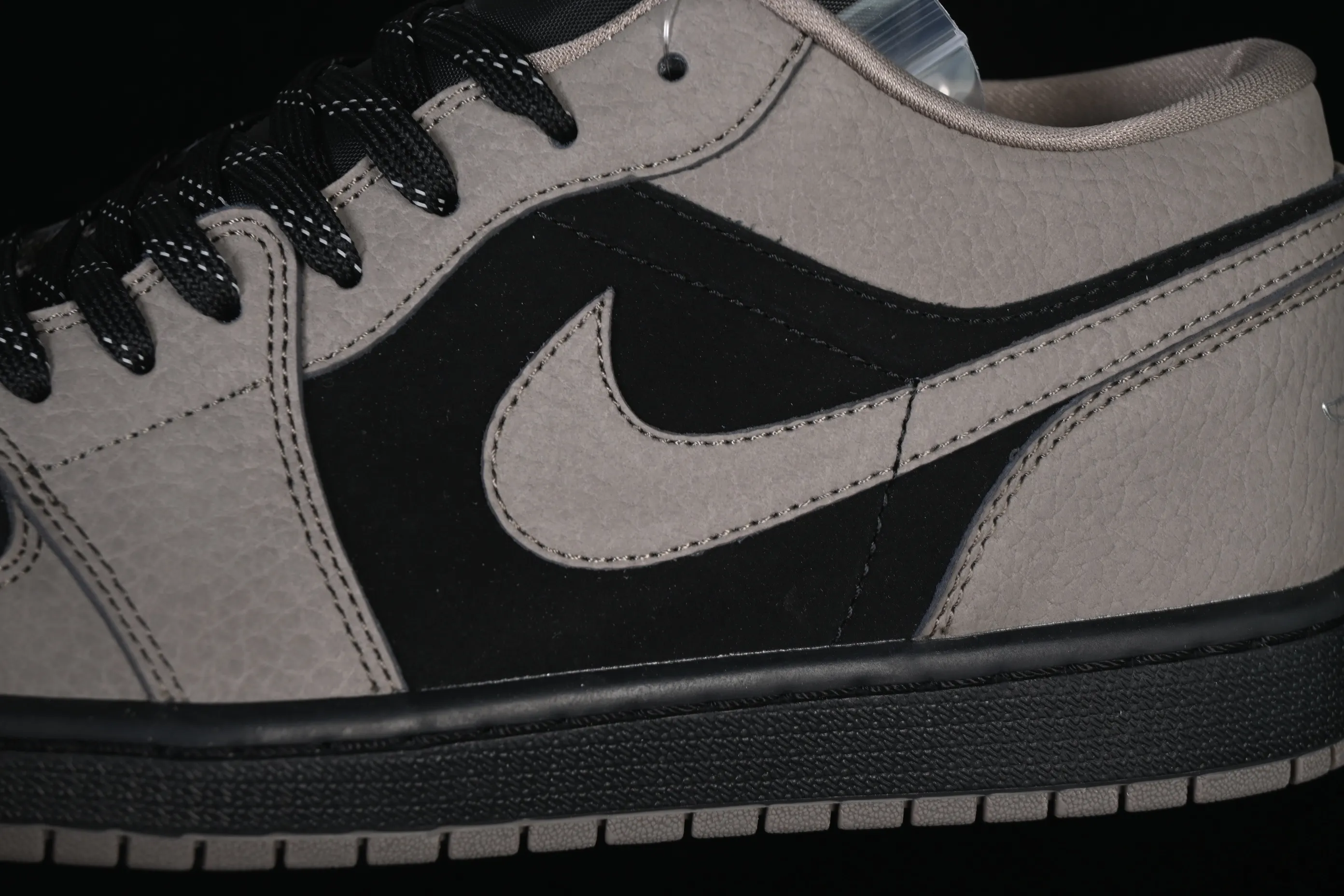 All Categories Air Jordan Jordan Series Basketball Shoes Air Jordan 1 Low Air Jordan 1 Low AJ1 Joe 1 Milk Tea Mocha Low State Cultural Casual Shoes IB7109-005